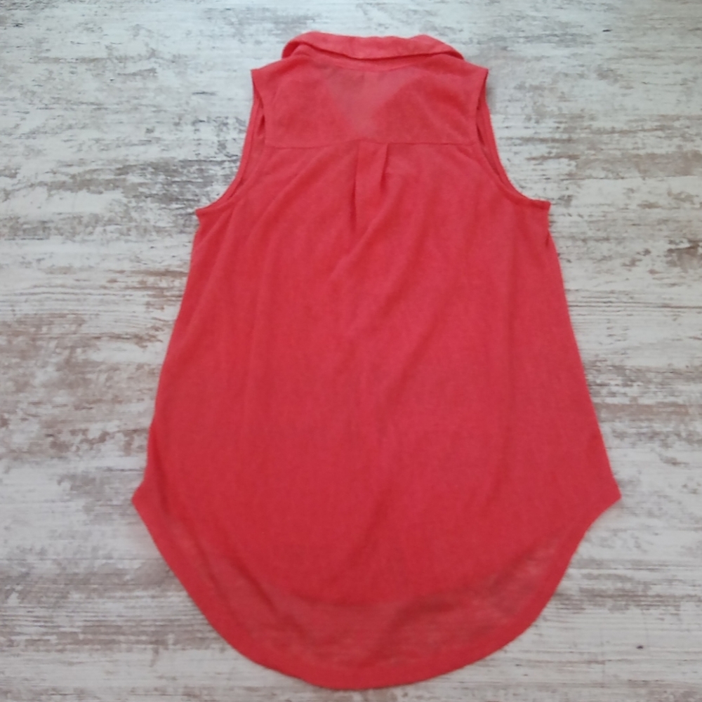 Eyeshadow Soft Sleeveless Collared Button Down Top - image 8
